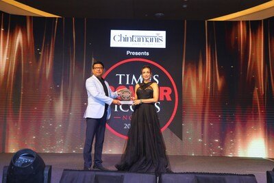 Deb Mukherjee, Zeply (Wisdom Tree Ventures) Leading Innovative Multi-Service Platform of the Year.