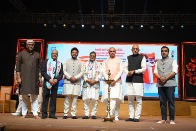 Shri Acharya Devvrat, Governor of Gujarat, and Union Ministers Shri Kinjarapu Ram Mohan Naidu & Gajendra Singh Shekhawat Grace Namotsav at Sanskardham