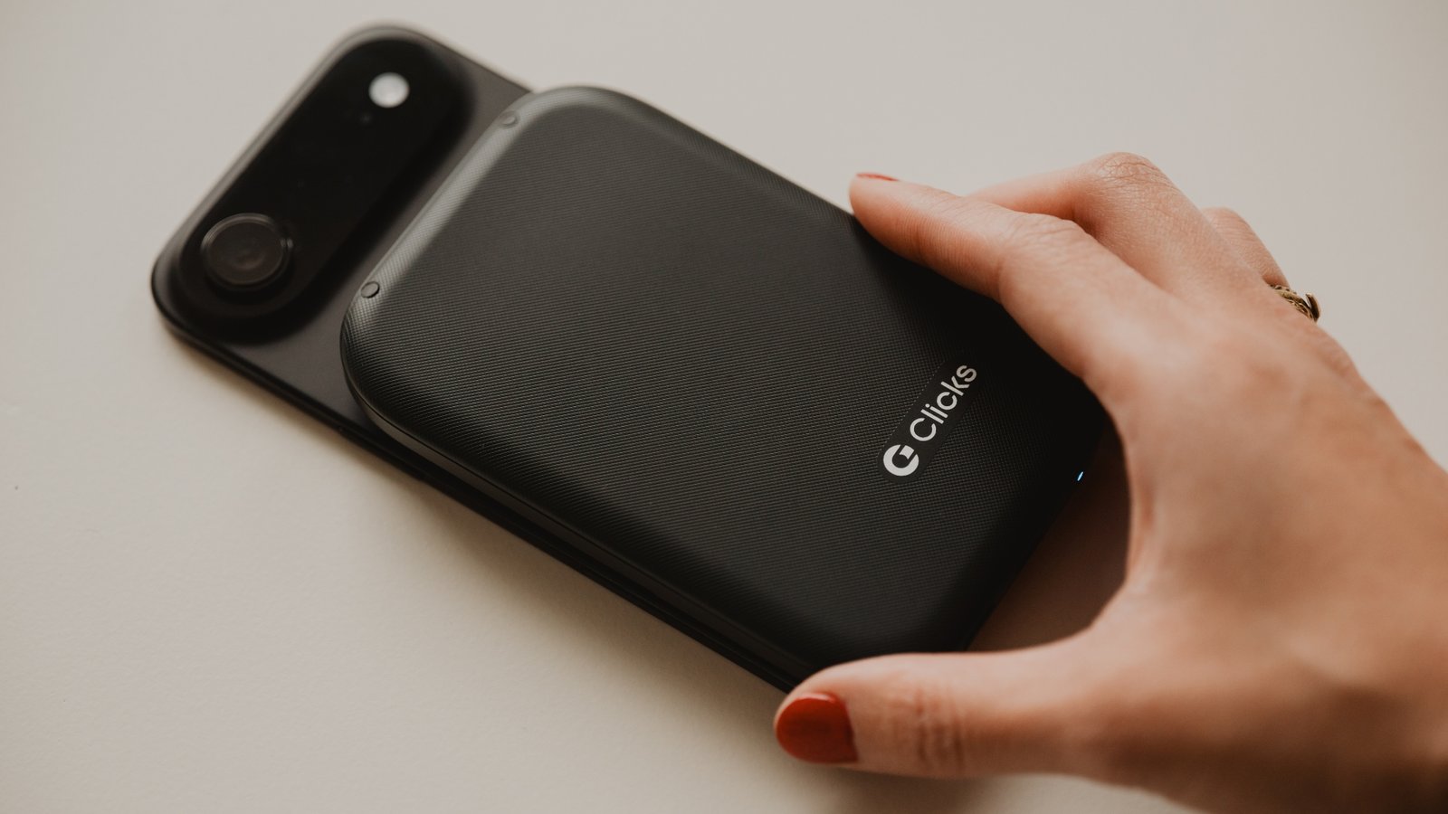 Power bank with wireless charging