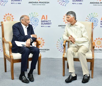 Left- Raj Vattikuti, Founder & Executive Chairman, Calibo; Right- N. Chandrababu Naidu, Chief Minister of Andhra Pradesh