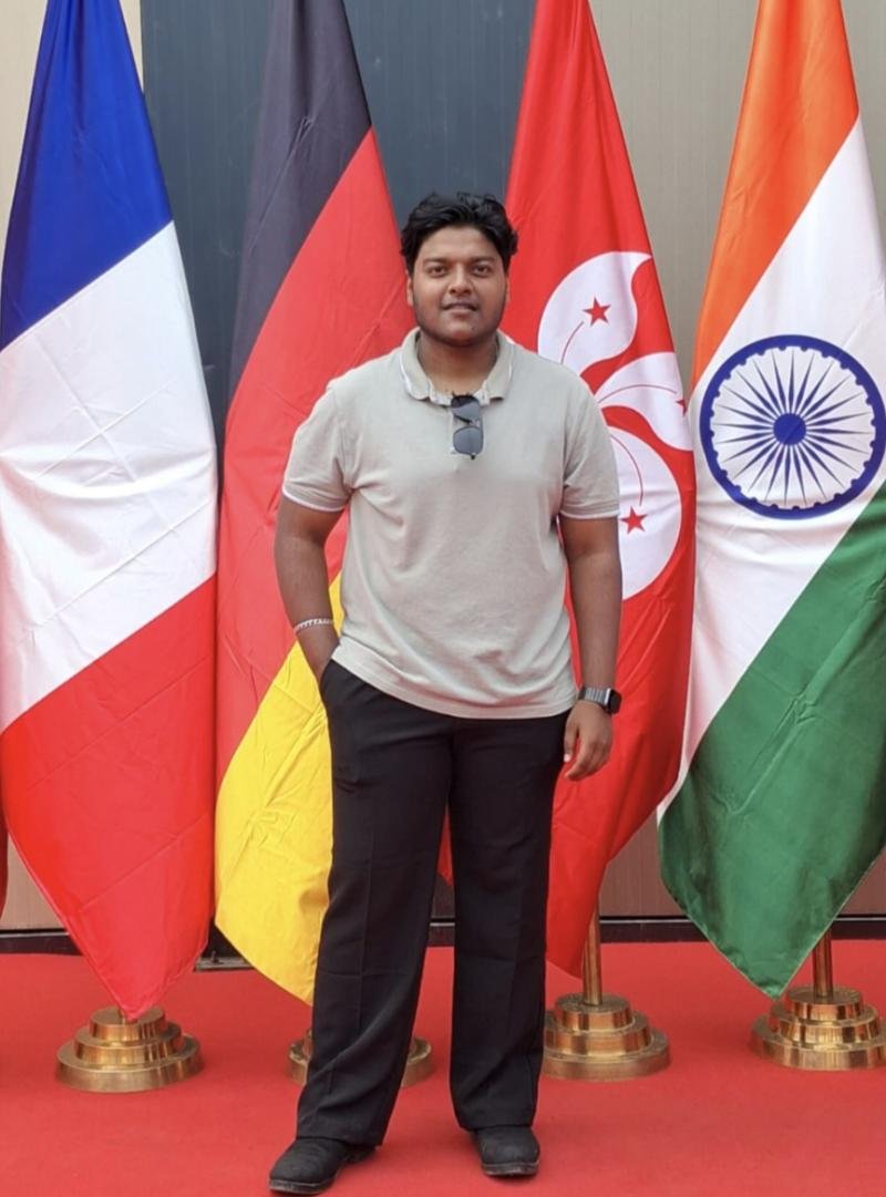 Vivek Nairy, Founder of LettrBlack, is Building a New-Age EdTech Platform Focused on Practical Learning