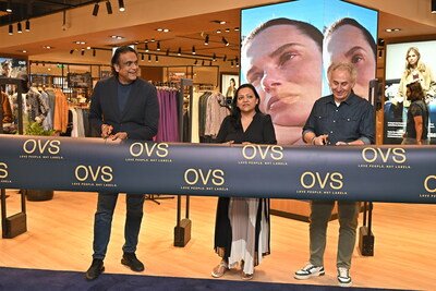 Left to right: Mr. Sundeep Chugh – Managing Director, OVS India; Mrs. Tanu Prasad – CEO, Oberoi Malls; Mr. Fabio Contiero – Representative from OVS Global Team Left to right: Mr. Sundeep Chugh – Managing Director, OVS India; Mrs. Tanu Prasad – CEO, Oberoi Malls; Mr. Fabio Contiero – Representative from OVS Global Team