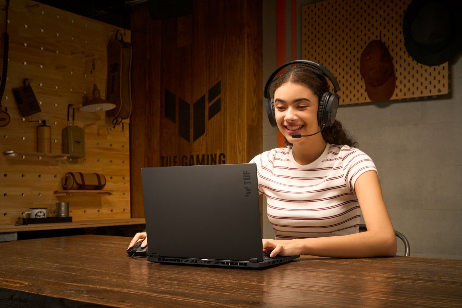 ASUS Expands TUF Gaming A14 to New Retail Partners