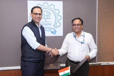 Sanjiv Bajaj, Chairman & MD, Bajaj Finserv with Prof. Shireesh Kedare, Director, IIT Bombay Sanjiv Bajaj, Chairman & MD, Bajaj Finserv with Prof. Shireesh Kedare, Director, IIT Bombay