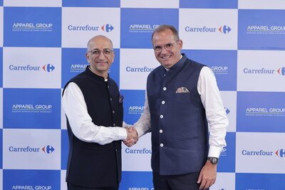 L–R: Mr. Nilesh Ved, Chairman of APPCORP Holding, Owner of Apparel Group and Founder of KORA Properties, with Mr. Patrick Lasfargues, Executive Director–International Partnership, Carrefour L–R: Mr. Nilesh Ved, Chairman of APPCORP Holding, Owner of Apparel Group and Founder of KORA Properties, with Mr. Patrick Lasfargues, Executive Director–International Partnership, Carrefour